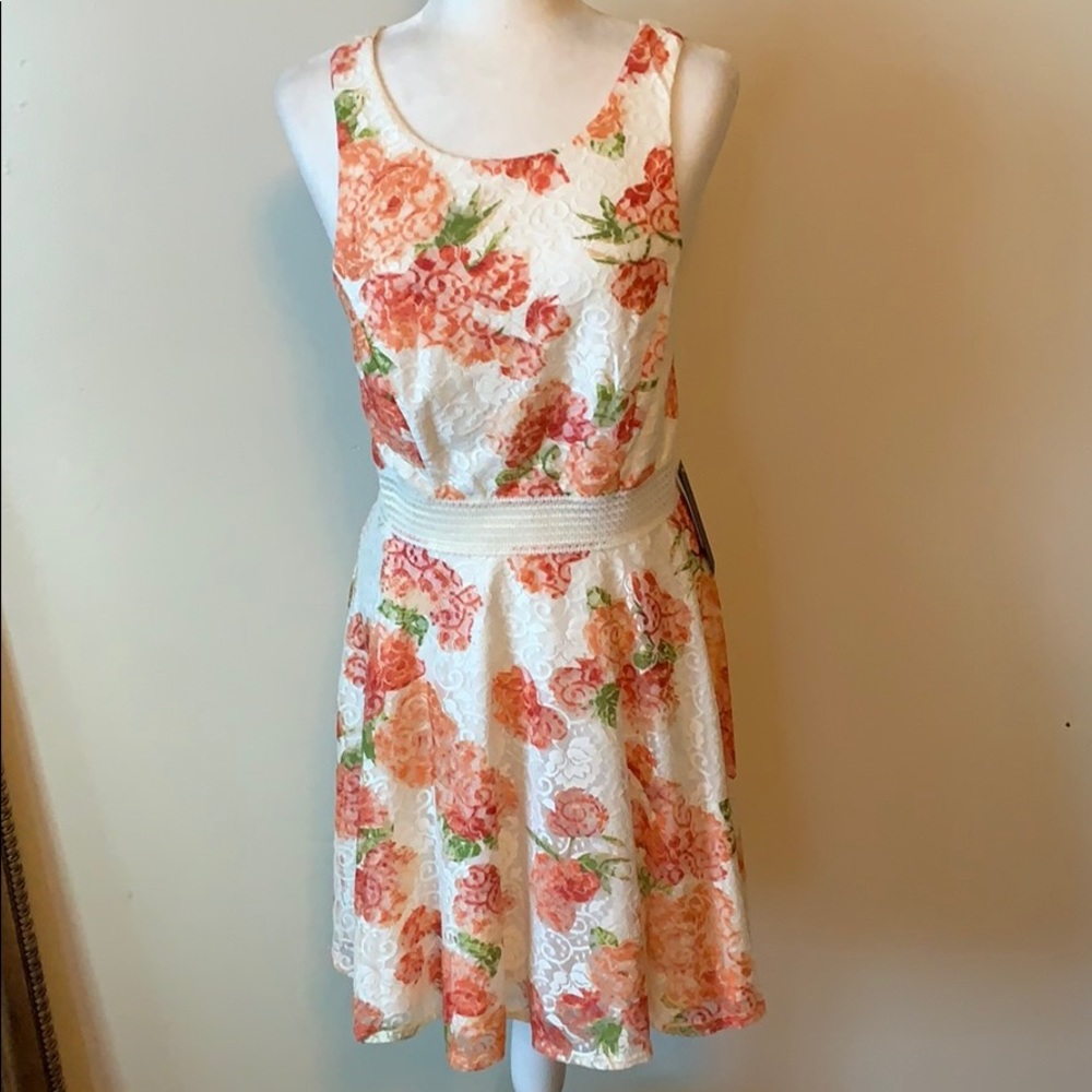 NWT City Triangles dress 👗